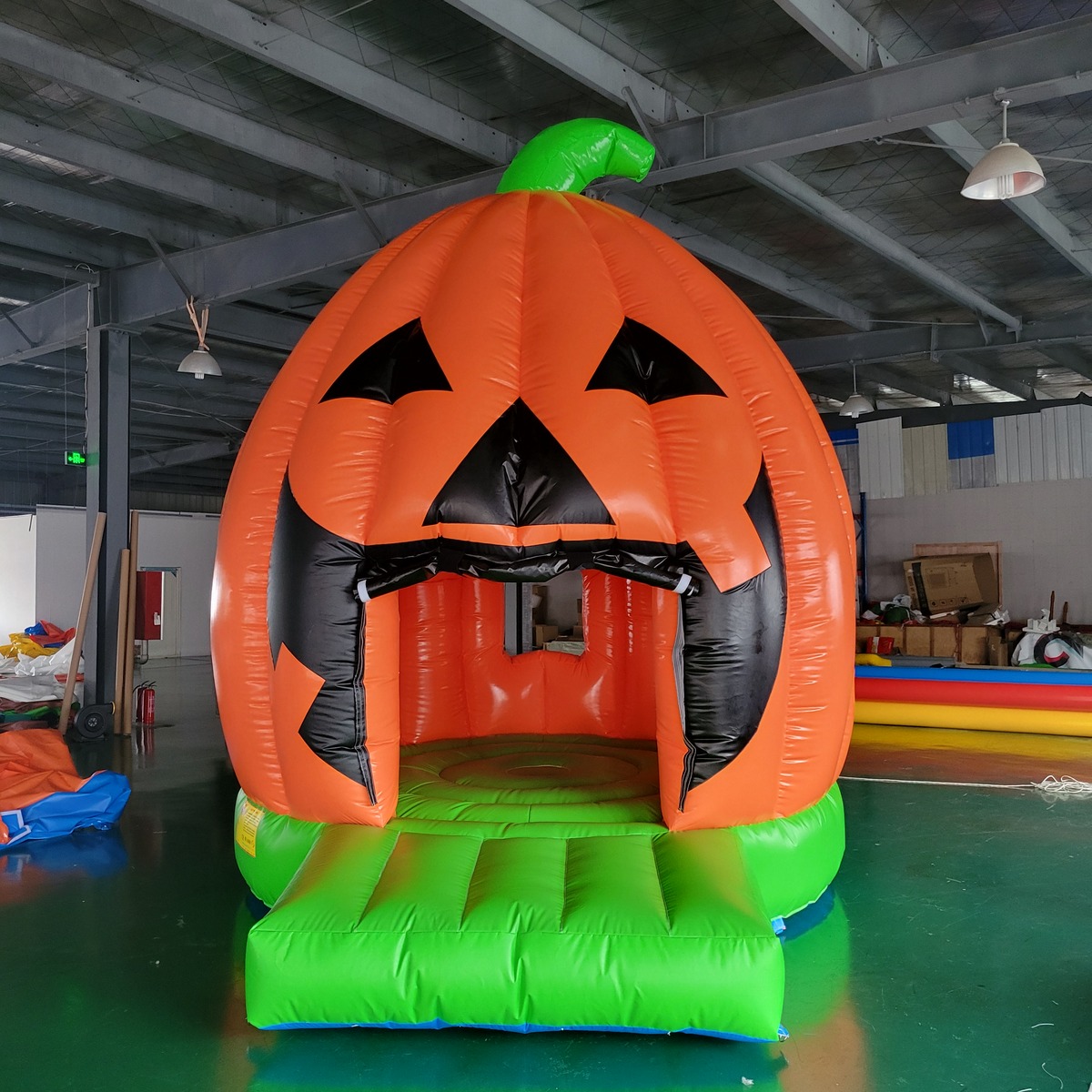 Kids Outdoor Equipment - Rumah pantul tiup berbentuk kastil untuk